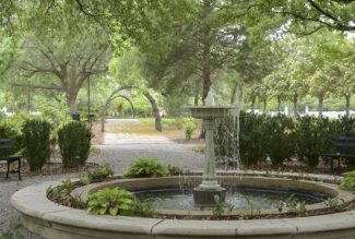 باغ عمارت مدوسا