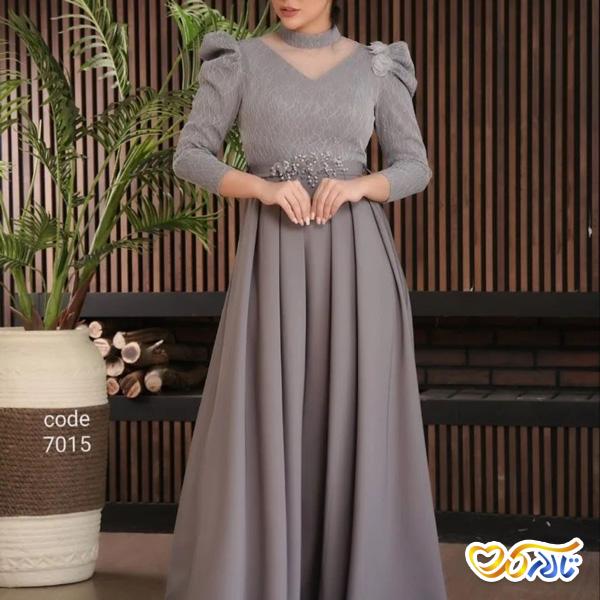 لباس مجلسی شیک پوشیده برای عروسی