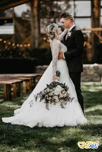 ژست های عاشقانه عروس داماد در باغ