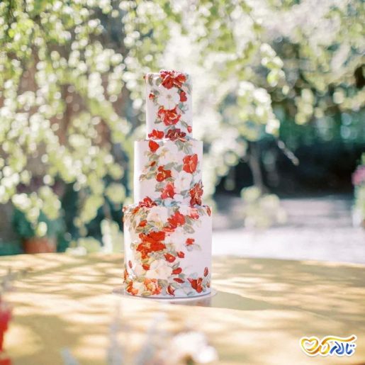 تزیین کیک عروسی با گل رز